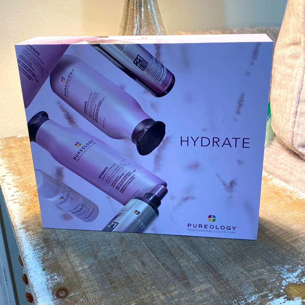 Pureology Hydrate Set shampoo, conditioner,21 essential benefits, & Dry shampoo!